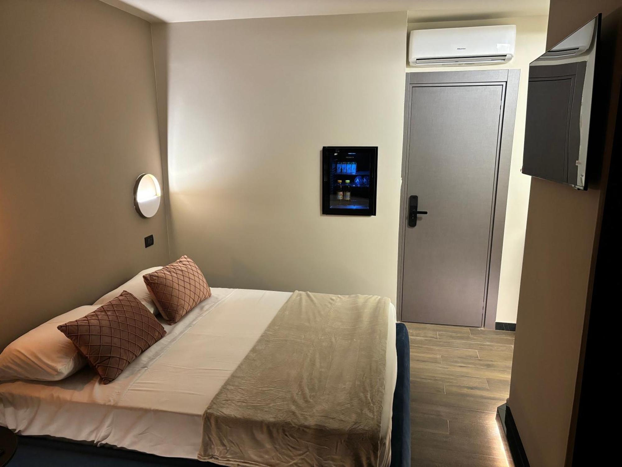 مبيت وإفطار آتْشّي كاستيلّو Cbh Sicitaly Group المظهر الخارجي الصورة