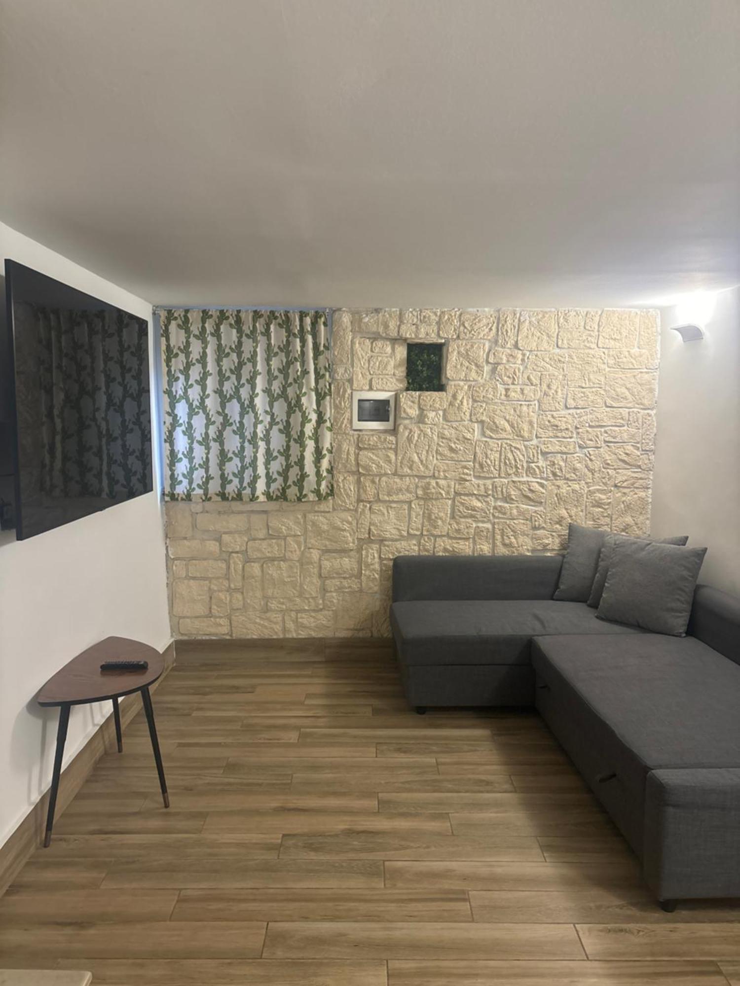 مبيت وإفطار آتْشّي كاستيلّو Cbh Sicitaly Group المظهر الخارجي الصورة
